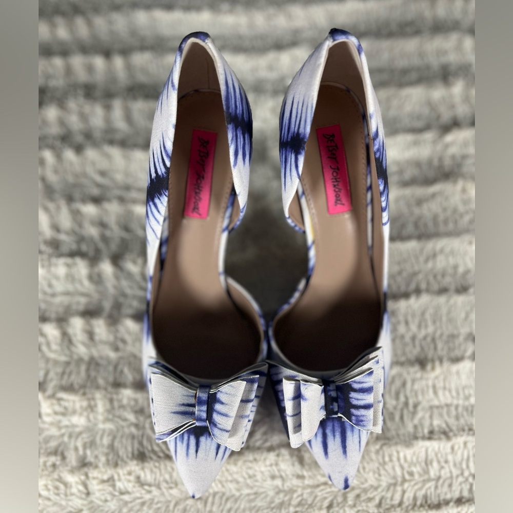 Betsey Johnson Prince Tie Dye Pumps Stilettos D’Orsay With Bow Size 9 NWOB - Picture 5 of 8